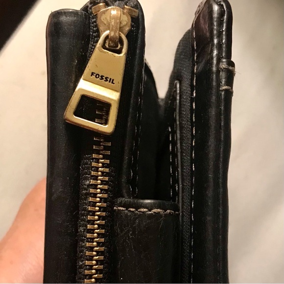 Fossil Ellis Vintage Trifold Ladies Black Leather Wallet - Picture 9 of 9